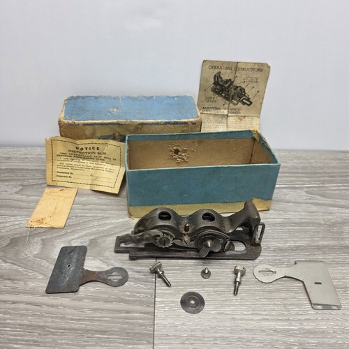 Vintage famous buttonhole - famous,